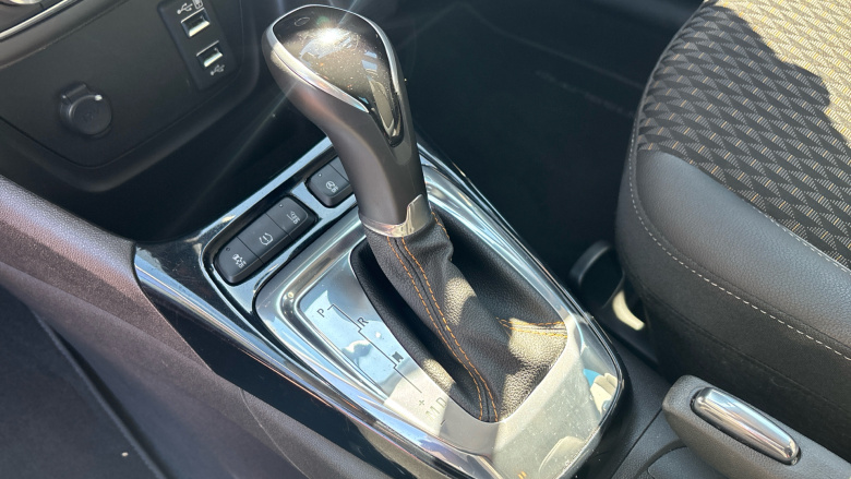 Vauxhall Crossland X 1.2T [110] Elite Nav 5dr [Start Stop] Auto Petrol Hatchback